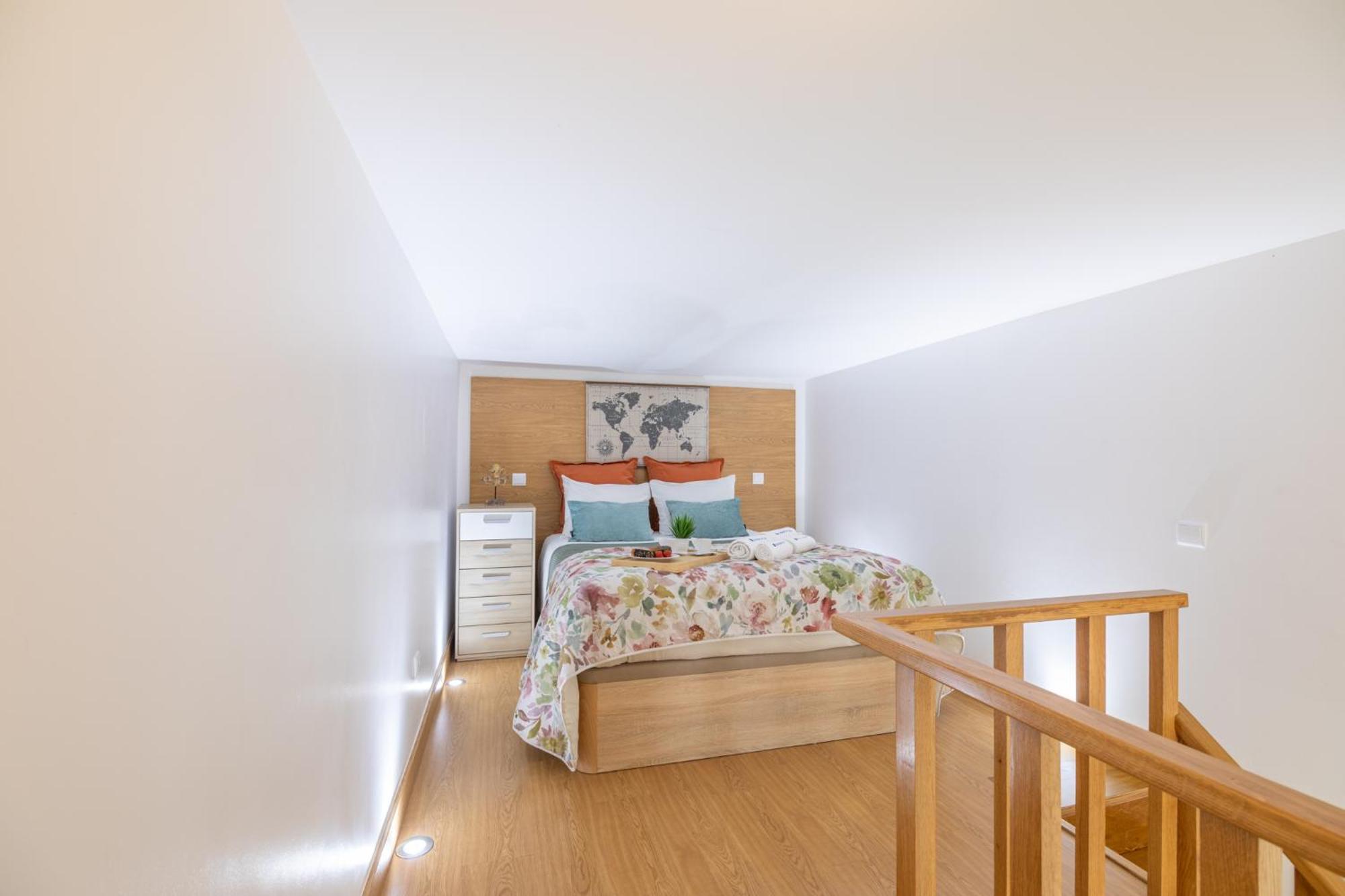 포르투 Deluxe Spacious Flats W Mezzanine By Host Wise 아파트 외부 사진