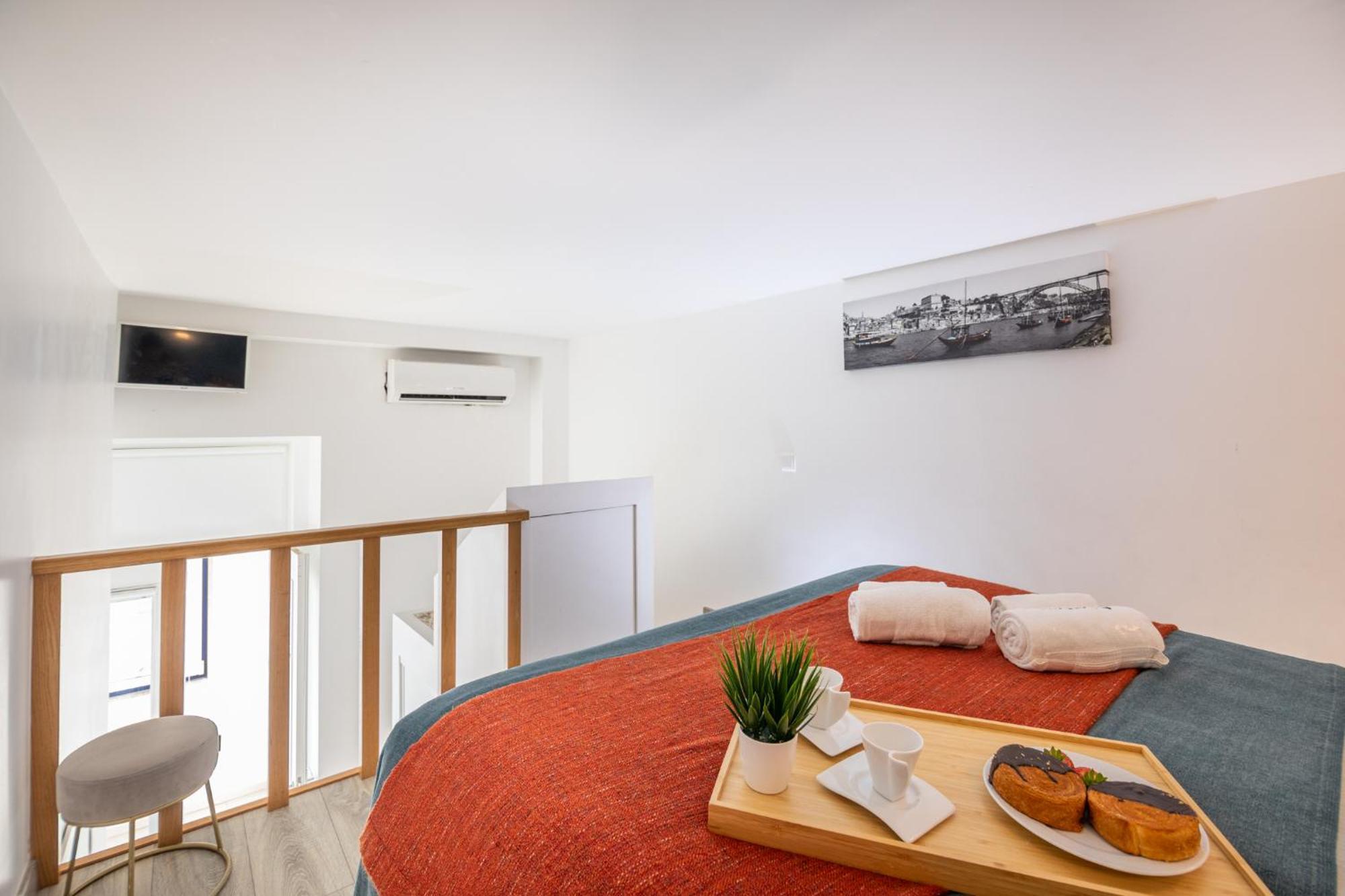 포르투 Deluxe Spacious Flats W Mezzanine By Host Wise 아파트 객실 사진