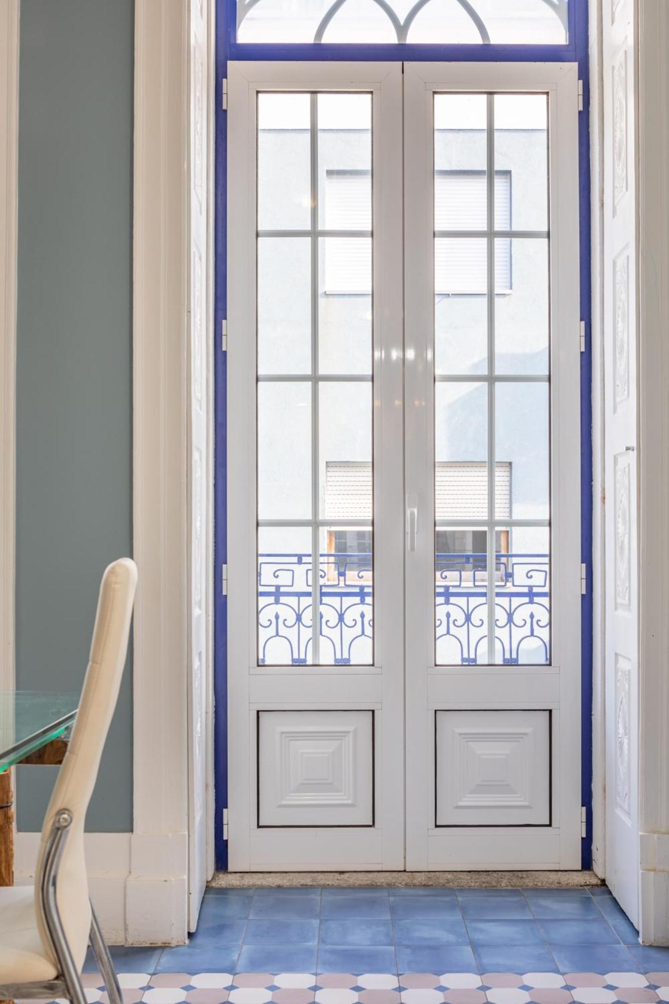 포르투 Deluxe Spacious Flats W Mezzanine By Host Wise 아파트 객실 사진